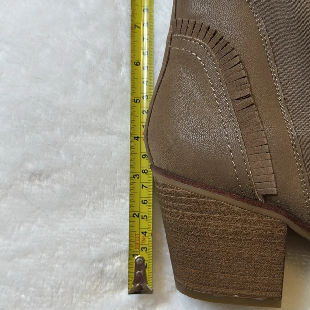 NWOB MIA Carrol Ruffle Heeled Bootie Sz 11